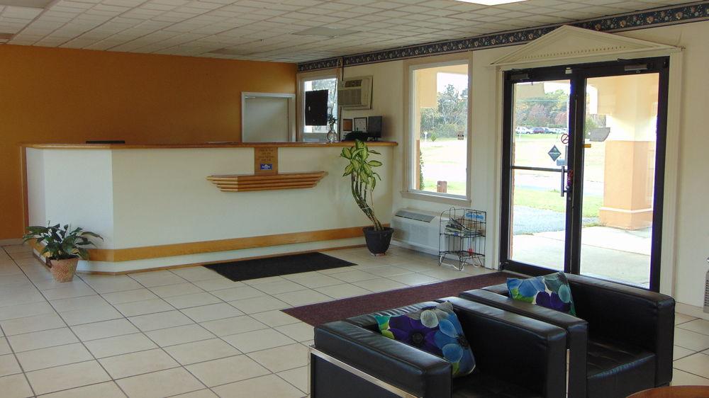 Oceanside Lodge Marmora エクステリア 写真