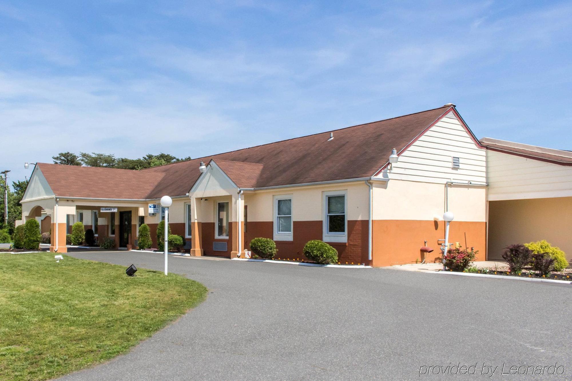 Oceanside Lodge Marmora エクステリア 写真