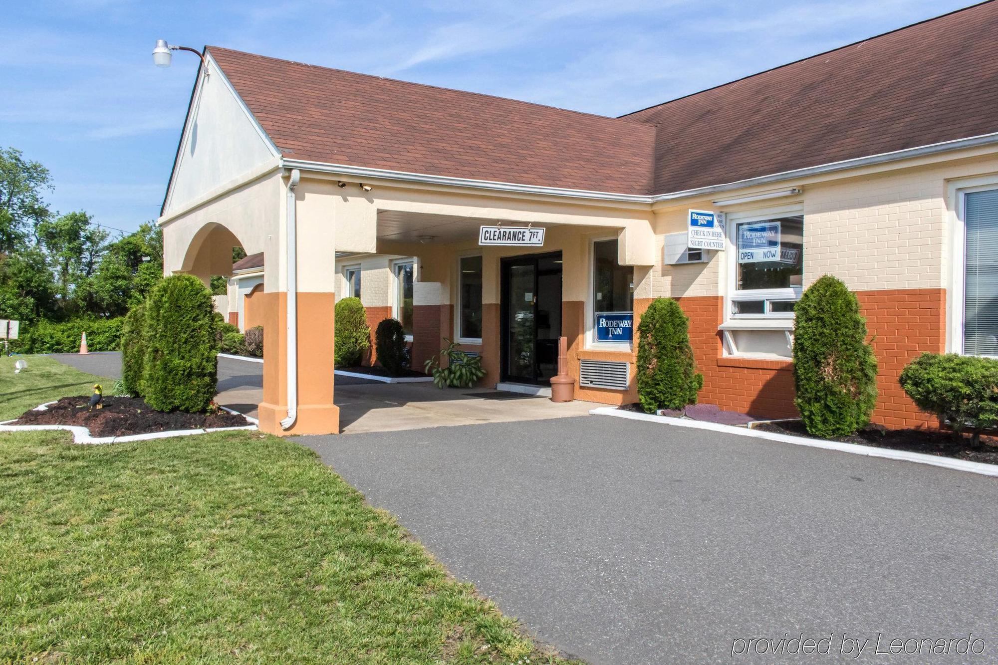 Oceanside Lodge Marmora エクステリア 写真