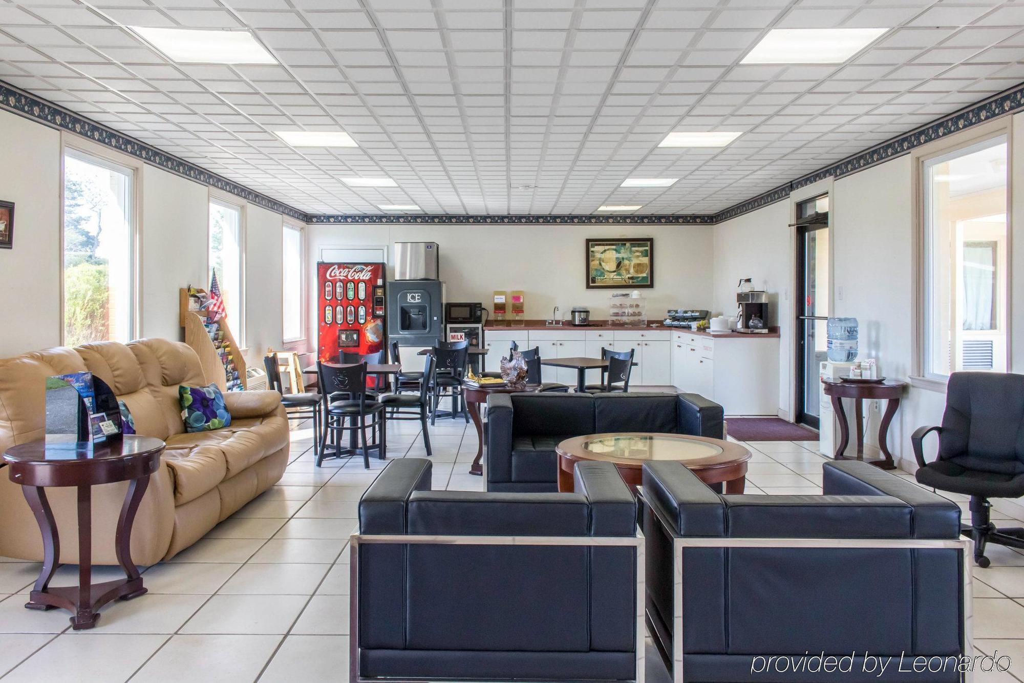 Oceanside Lodge Marmora エクステリア 写真