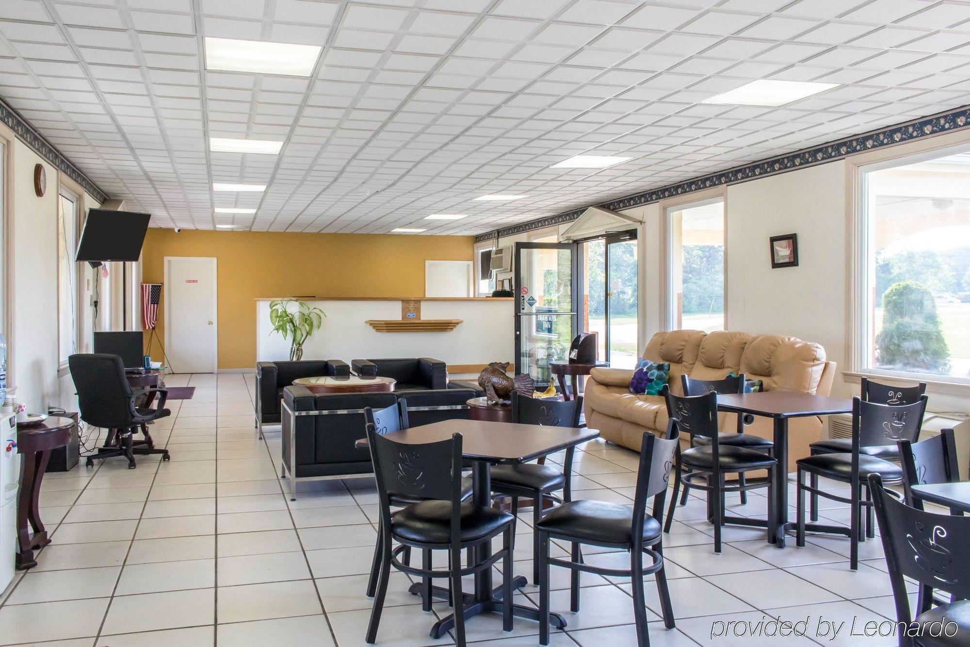 Oceanside Lodge Marmora エクステリア 写真