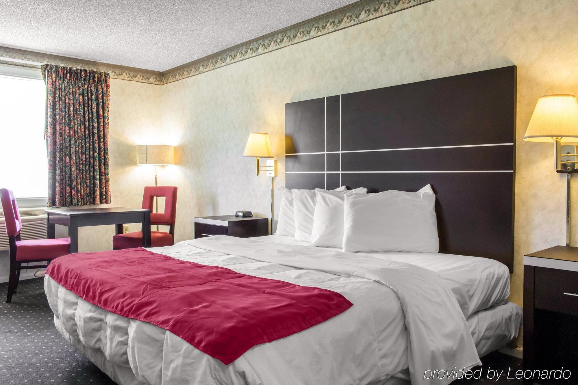 Oceanside Lodge Marmora エクステリア 写真