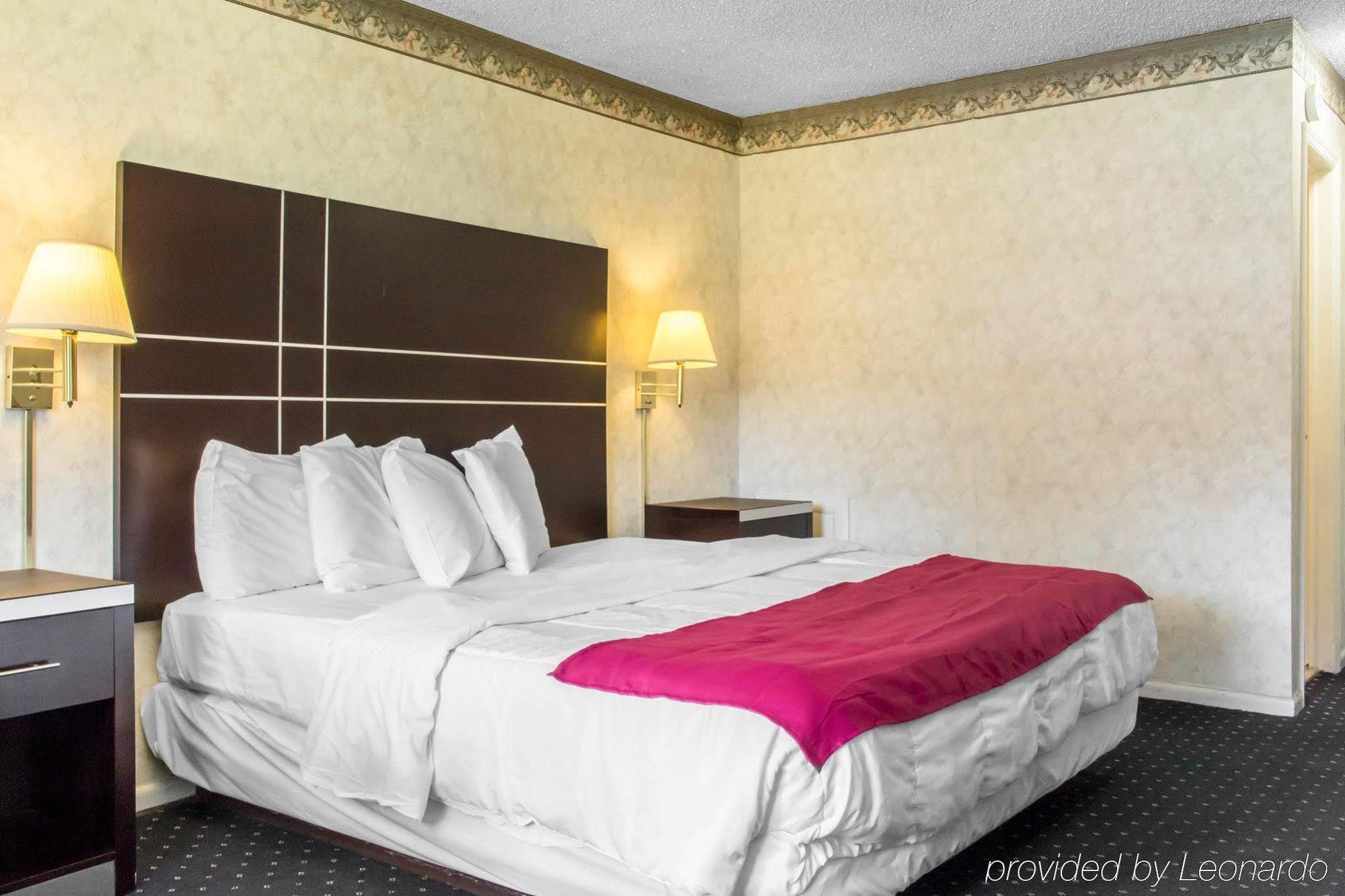 Oceanside Lodge Marmora エクステリア 写真