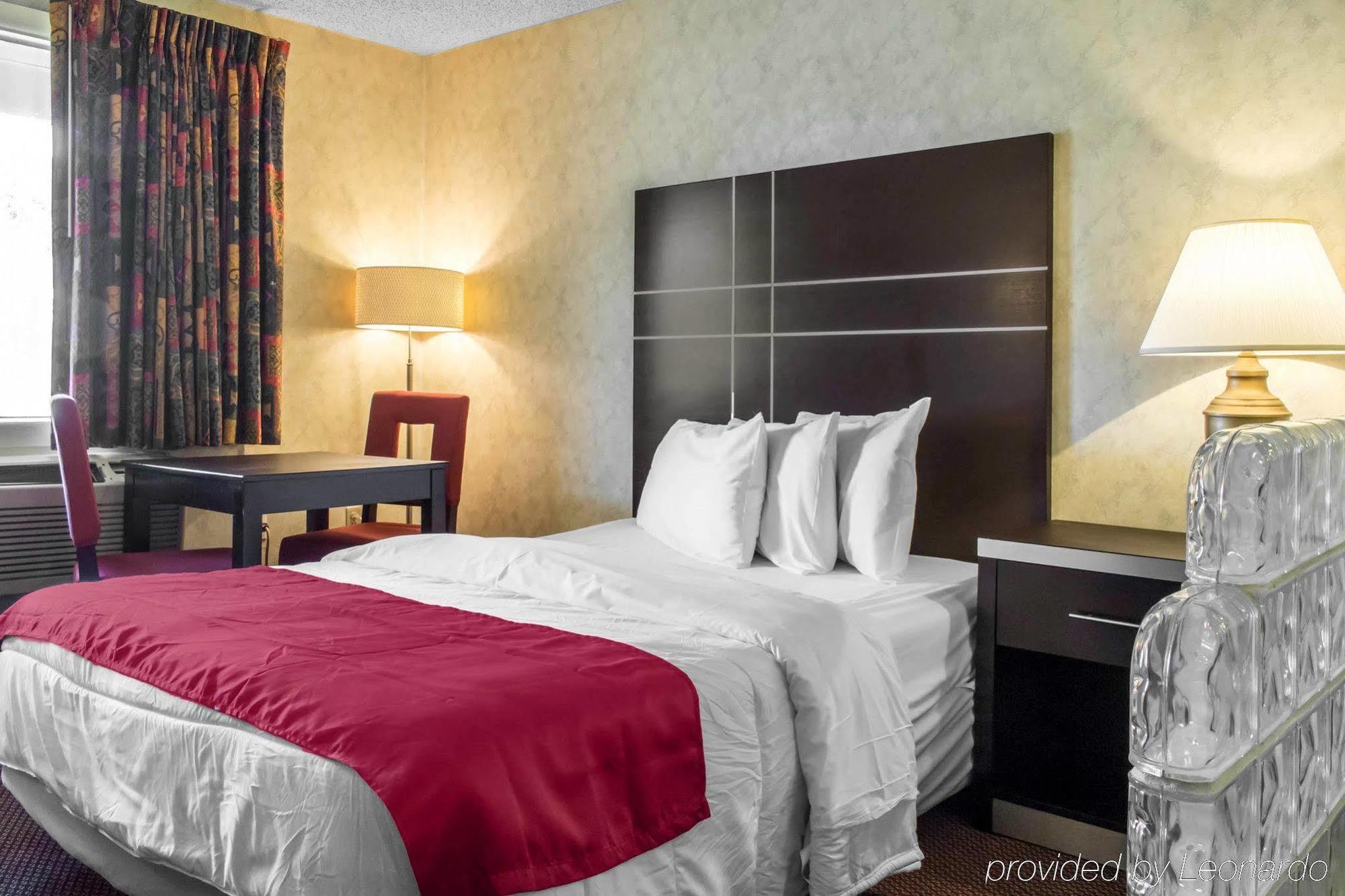 Oceanside Lodge Marmora エクステリア 写真